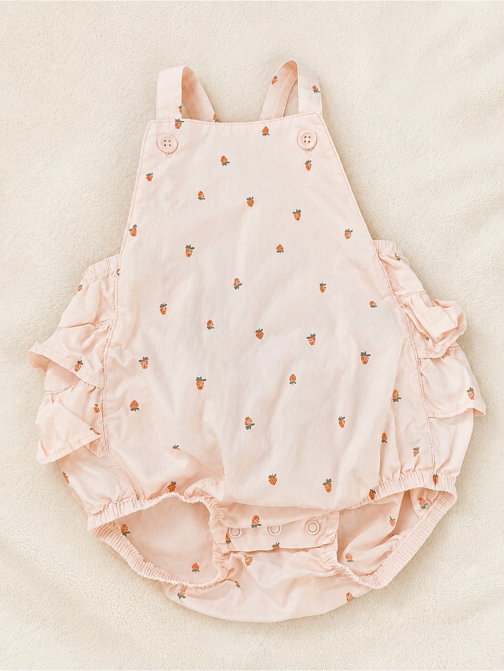 Carter’s Strawberry Print Baby Romper 18M Pink Ruffle Bubble Outfit